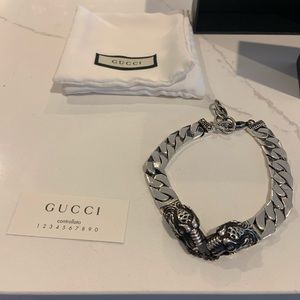 Brand new gucci double tiger head bracelet